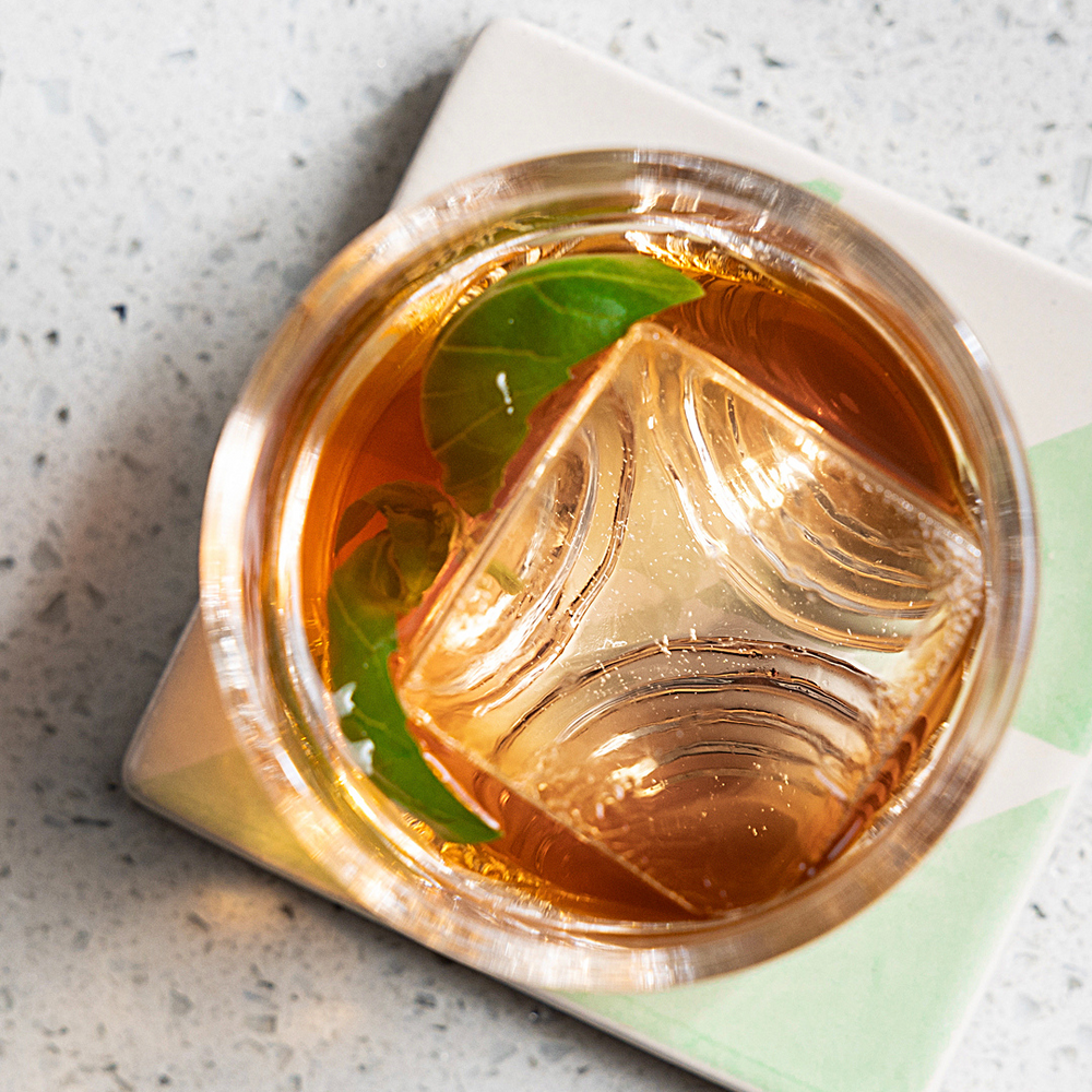 OnTheRocks Elevate your drinks with perfectly clear ice